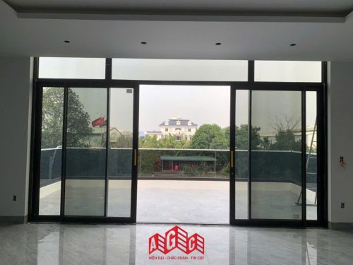 101786128923522385-1