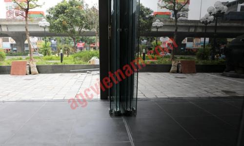 Showroom ô tô JAGUAR Lê Văn Lương